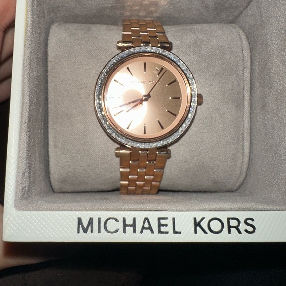 Michael Kors watch - Picture 3 of 5